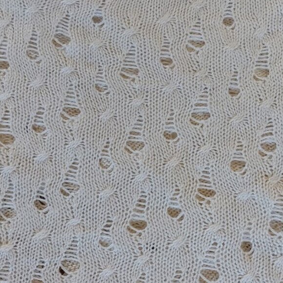 ---  Beige Pointelle Sweater Size Medium - Picture 5 of 6